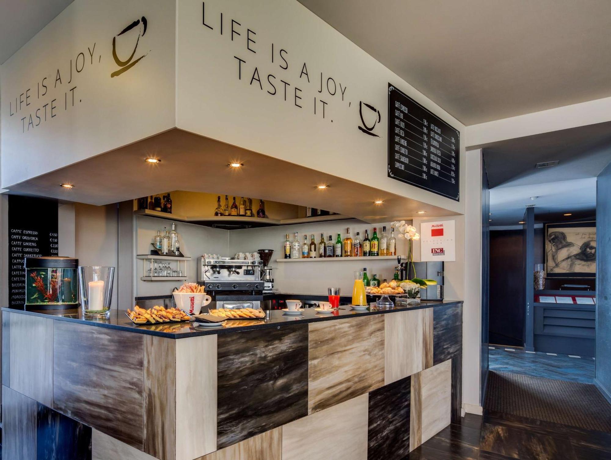 Best Western Plus Hotel Farnese Parma Bagian luar foto