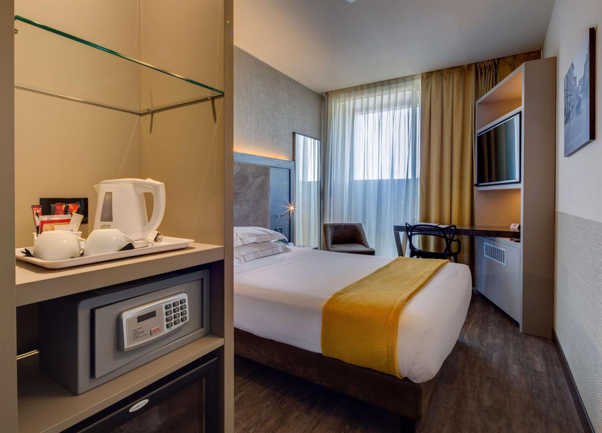 Best Western Plus Hotel Farnese Parma Bagian luar foto